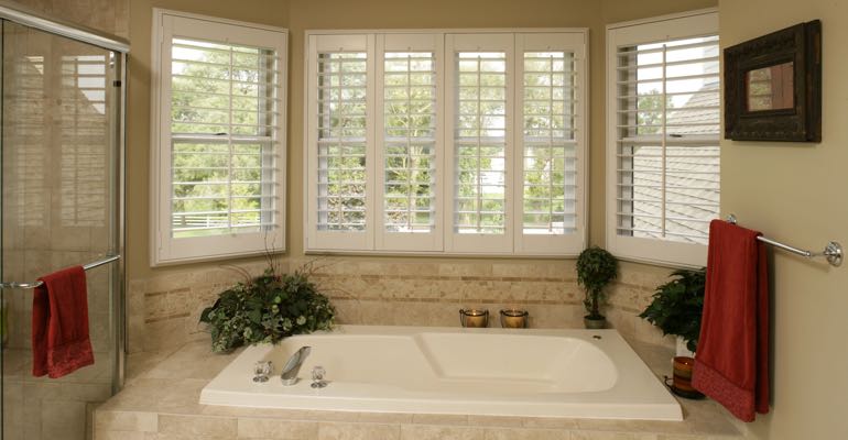 Plantation shutters in Fort Myers bathroom.